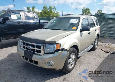 2010 Ford Escape Xlt из США, поврежденный, VIN 1FMCU0DG0AKB64228